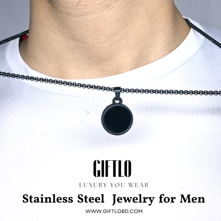 Mens Oval Round Pendent - Black Edition